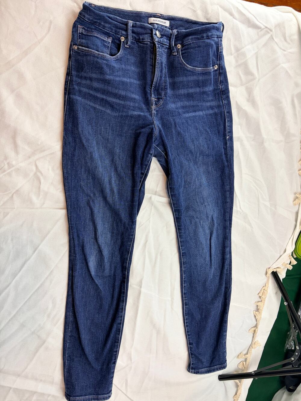 Good American Good Legs Crop Jeans 8/29 Dark Wash Skinny High Rise Stretch